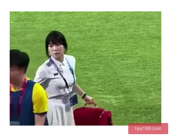 肇庆队美女队医回应走红努力本职